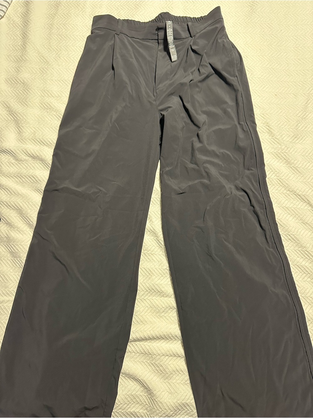Vuori Charcoal Wide-Leg Dress Pants Medium